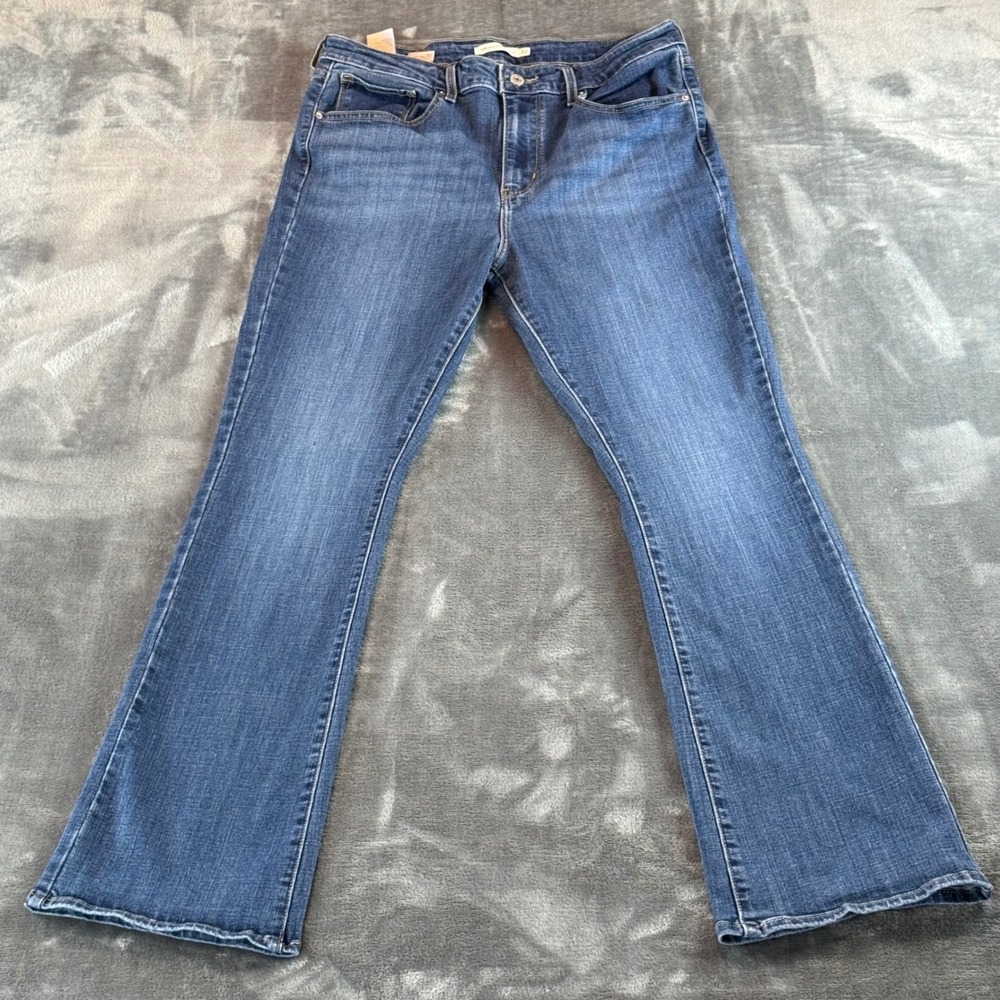 Levi's Women's Jeans 725 High‎ Rise Bootcut Size 32 High Rise